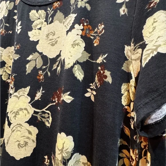 LuLaRoe Black and Cream Floral Dress - Women’s XL - Picture 4 of 4